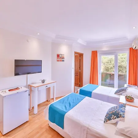 Lacitrus And Hotel 3*
