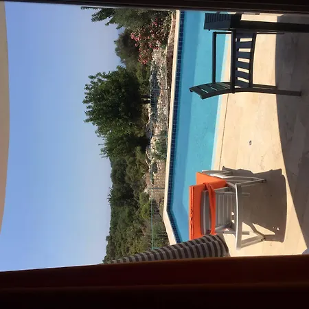 Otel Lacitrus And