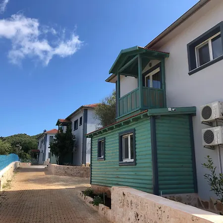 Otel Lacitrus And Kaş